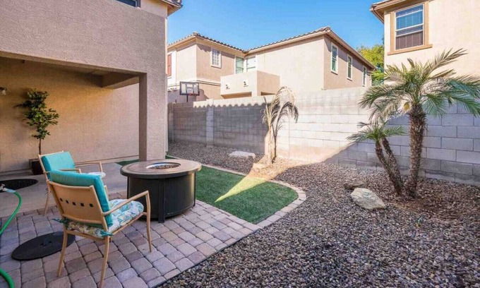 Maryvale House | Walking distance to camelback ranch spring training!