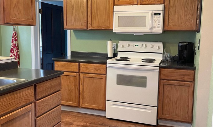 Sheridan House | Walking distance to downtown Sheridan. Heart of brewery district and fine food