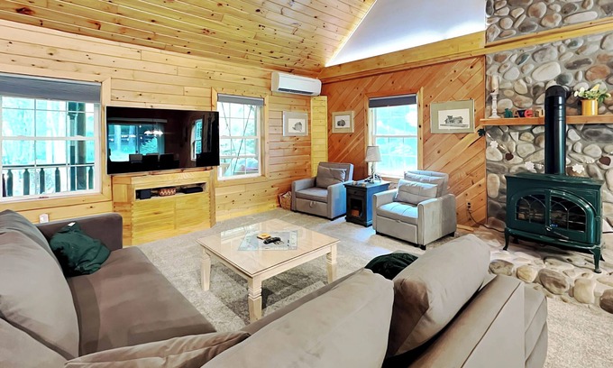 McHenry House | Wander Through the Woods | Indoor Pool, Hot Tub