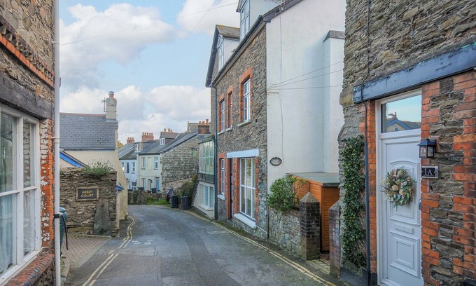 Lynton Cottage | WANDERER’S REST, pet friendly, character holiday cottage in Lynton