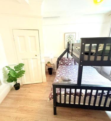 Wandsworth Apartment | Wandsworth Guest Studio 64