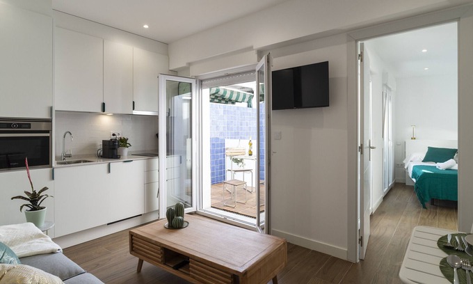 San Diego Apartment | Waou New Numantia IV
