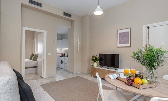 Encarnacion-Regina Apartment | Waou Seville Center II