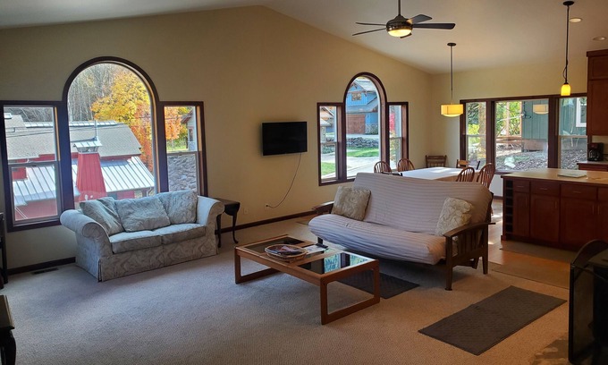 Wardner House | Wardner Haven For Skiing, Biking, Hiking And Other Outdoor Experiences