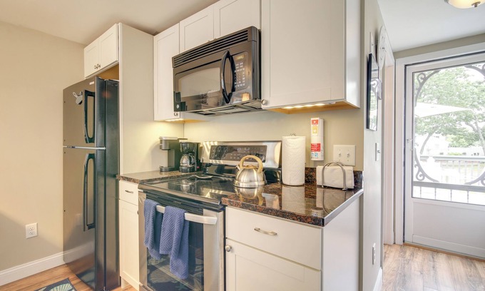 Wareham Cottage | Wareham Cottage Near Cape Cod & Ski Area!