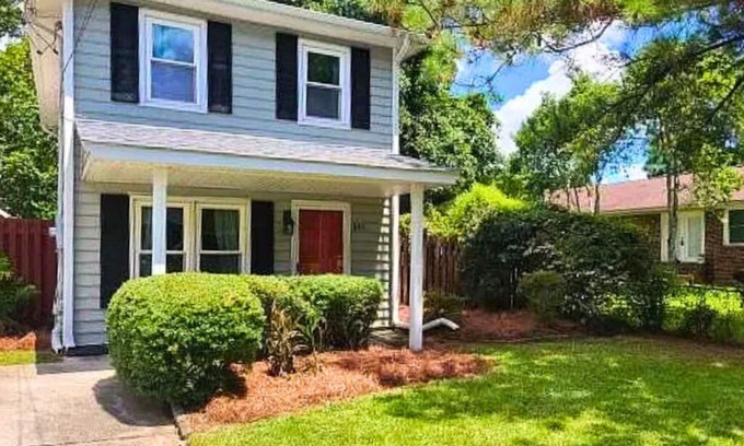 West Ashley House | Warm and Bright 4BR Home near Downtown Charleston