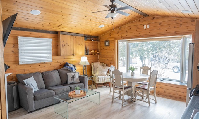 Fenelon Falls House | Warm Woodland Cottage