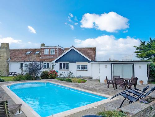 Selsey House | Warner Wood - Selsey