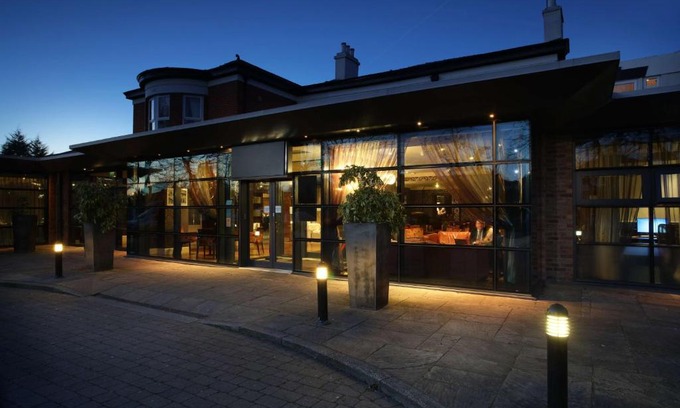 Stockton Heath Hotel | Warrington Fir Grove Hotel, Sure Hotel Collection by BW