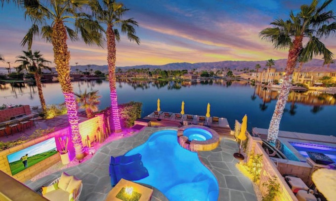 Indio House | Water Front Luxury/Steam Room+Pool+Spa+BBQ