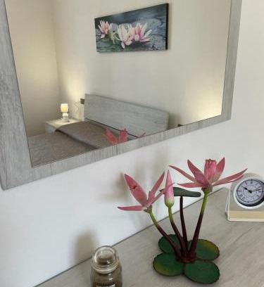 Bardello Apartment | Water Lily Apartment