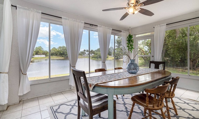 Interchange Square House | Water view and renovated