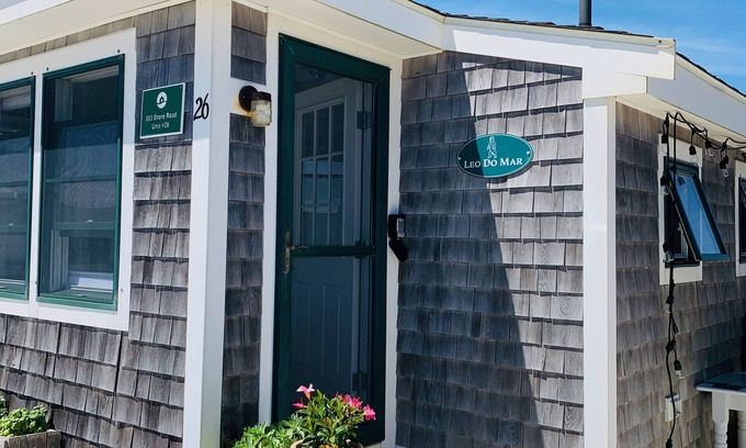 North Truro Cottage | Water View Cottage within Steps to Private Beach