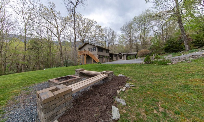 Banner Elk Cabin | Waterfalls in Your Backyard + 7 Bedrooms! 3 Miles to Sugar Mountain!