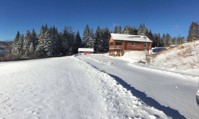 Pittsburg Apartment | Waterfront 3BR + Close ATV Access + Moose