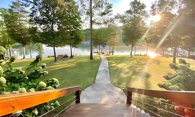 Double Springs House | Waterfront 4BR Getaway | Dock,Kayak & Cozy Firepit