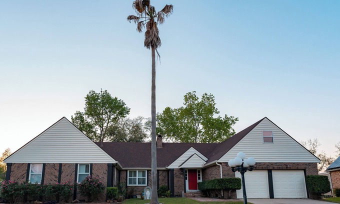 Slidell House | Waterfront! Artlive Residence