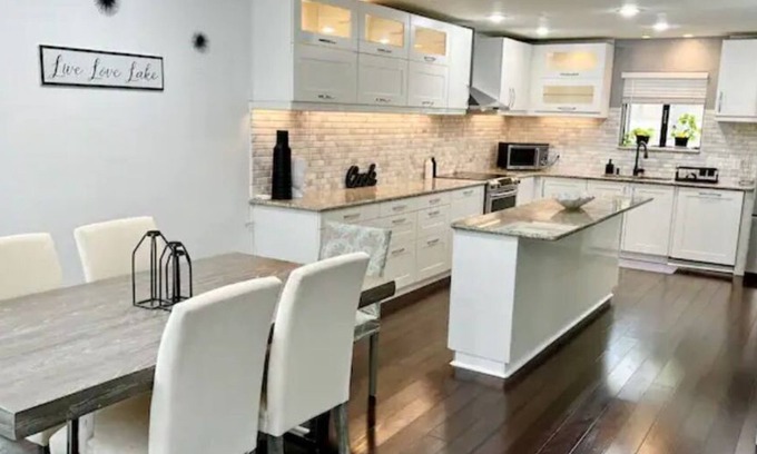 Hudson Bend House | Waterfront Bliss.Family-Friendly Retreat.Austin Lake Travis
