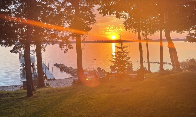 Sault Ste. Marie Cabin | Waterfront Cabin on SUGAR ISLAND in the EUP of Michigan