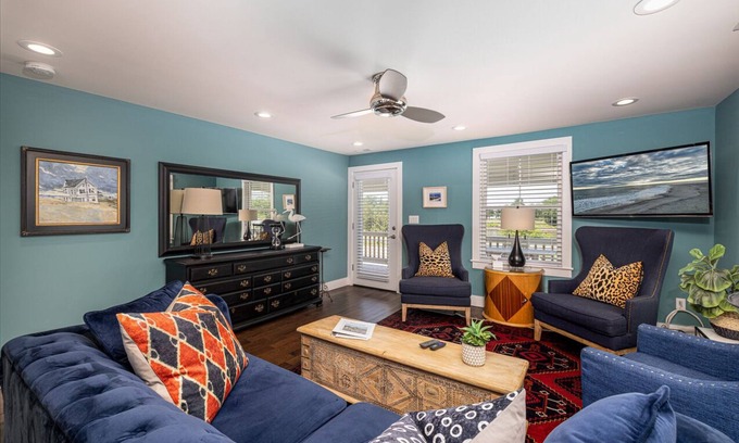 Cape May Cottage | Waterfront Cape May canal property 5min to beach landscaped grounds