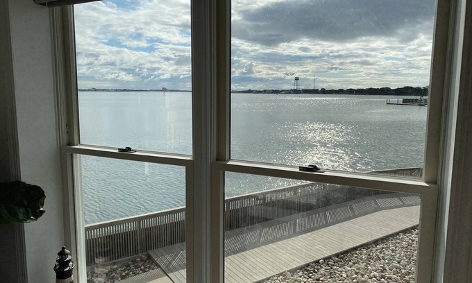 Cape May Condo | WATERFRONT CAPE MAY CONDO WITH BEAUTIFUL HARBOR VIEW