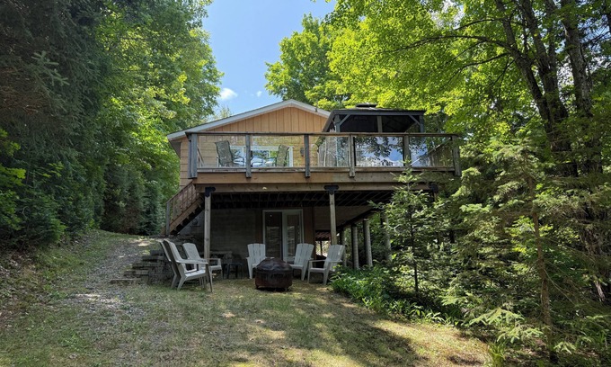 Baysville Cottage | Waterfront Cottage in Baysville