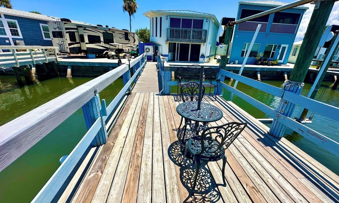 Hutchinson Island South House | Waterfront, Dock, Beach Access 2Bed 3 Bath home in the beautiful Nettles Island, (N373)