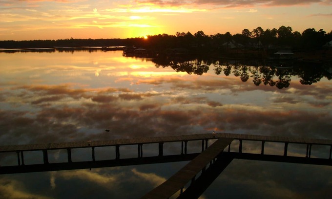 Foley Condo | Waterfront - great fishing, peaceful & quiet, yet close to Tanger Outlets & OWA