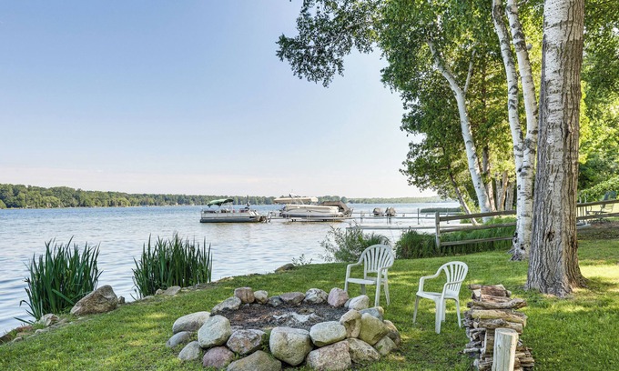 Grawn House | Waterfront Home on Duck Lake: 8 Mi to State Park!