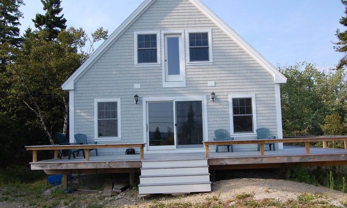 Vinalhaven House | Waterfront home