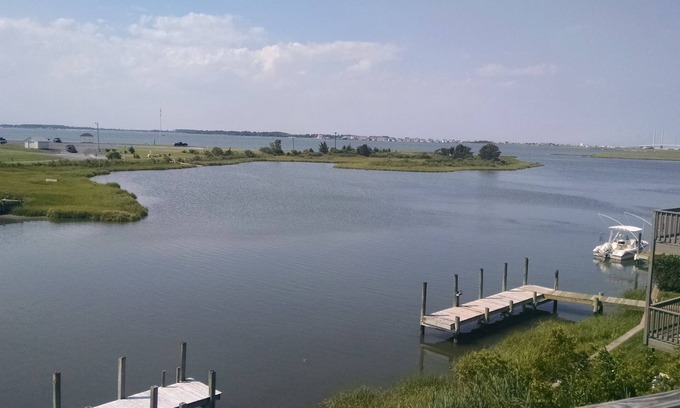 Ocean View House | Waterfront, Light-filled 3/4 BR Gem w/Short Drive to Beach