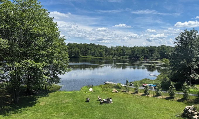 Long Pond House | Waterfront, Pool Table, Arcade Games, Near Slopes