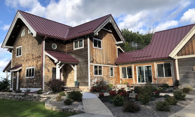 Green Bay House | Waterfront Retreat + Kayaks, Canoe, and Easy Water Access