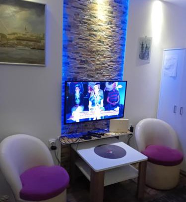 Sarajevska Apartment | Waterfront studio 2