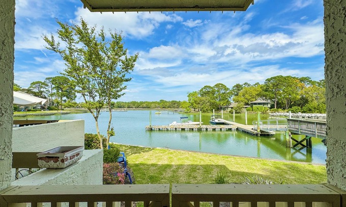 South Beach Condo | WATERFRONT VILLA W/DOCK, NEAR SALTY DOG, BEACH & PICKLEBALL COURTS