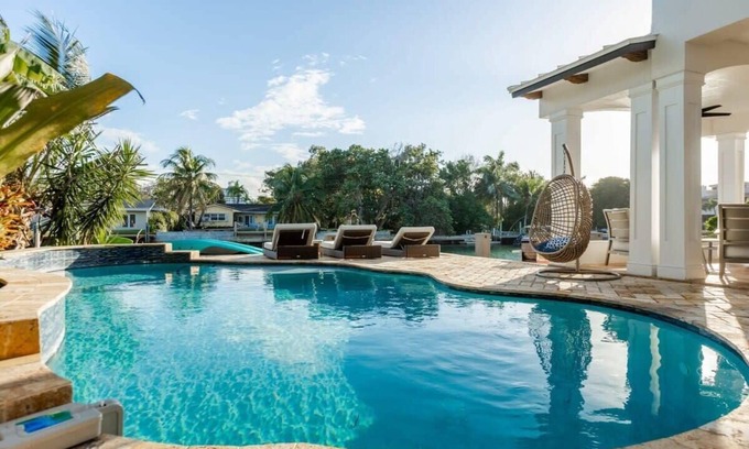 Harbour Inlet House | Waterfront w/Dock | Grace Harbor by RoveTravel