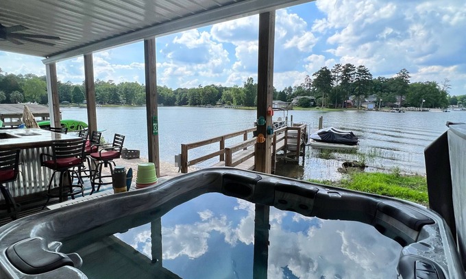 Chapin Apartment | Waterfront w/dock. Private entrance 1st floor on lake Murray