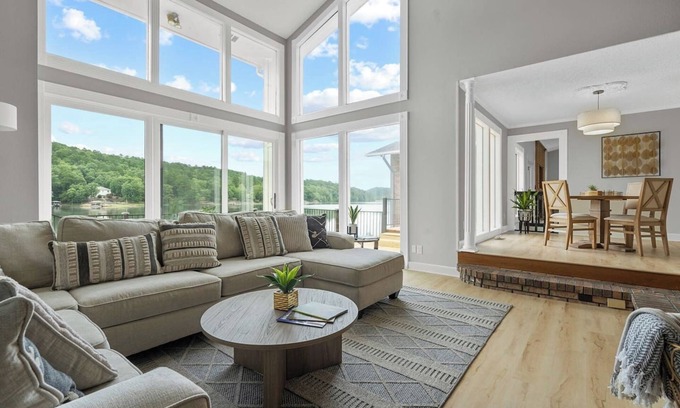 Hot Springs Village Apartment | Waterside Haven w/optional Boat Rental