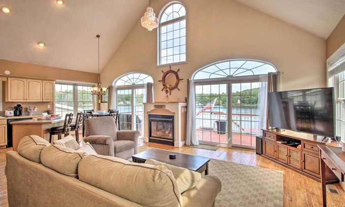 Milton House | Waterside Haven on Milton Pond w/Deck & Boat Dock
