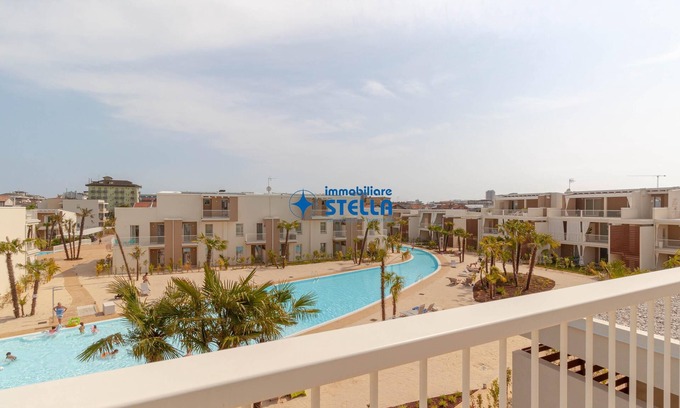 Jesolo Apartment | *Wave Island Resort Attic* [ pool & free park ]
