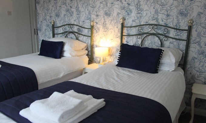 Minehead Bed & Breakfast | Waverley Bed & Breakfast