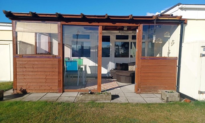 Kidwelly House | Waves And Woods Holiday Home