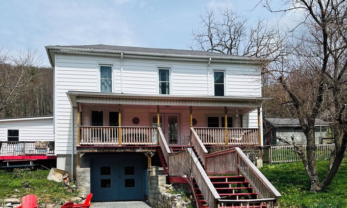Gap Mills Other | Way Up Acres and Lodging