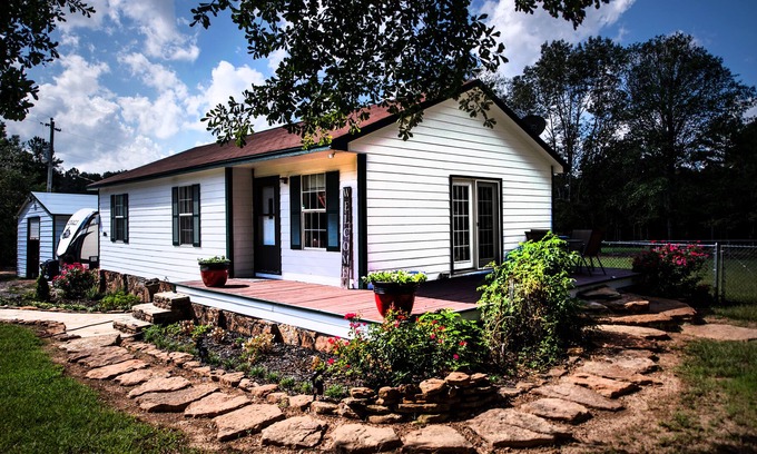 Shirley Cottage | We always practice strict cleaning and disinfecting guidelines!