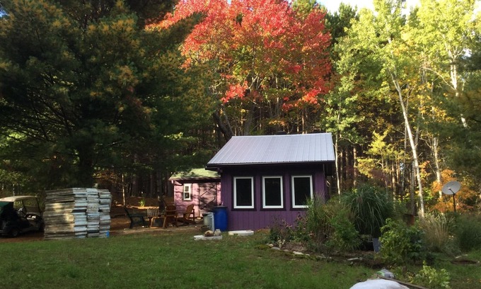 Gracefield Cottage | We are offering a cozy and confortable cottage ideal for two.