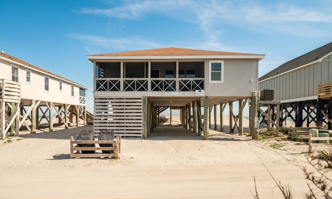Pawleys Island House | Week of August 16th DEEPLY 5BR Oceanfront Pawleys Island