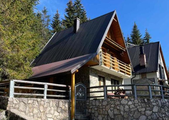 Sumece House | Weekend House “ Ami “