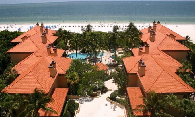 Marco Island Condo | Weeklong Vacation at Eagles Nest Beach Resort on Marco Island
