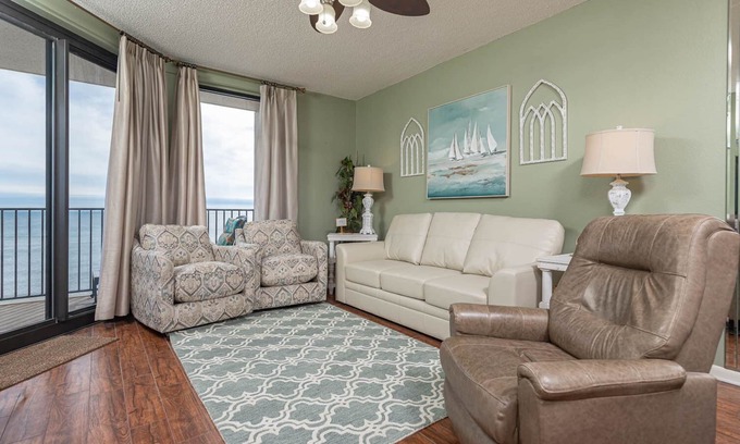 Orange Beach East Condo | WEEKLY SPECIALS! Perfect Location! 2 Bedroom GULF FRONT