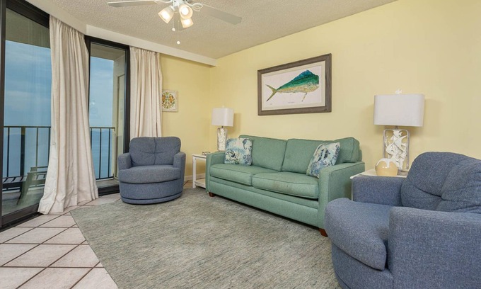 Orange Beach Condo | *WEEKLY SPECIALS!* Phoenix III - 12th Floor - 2 Bedroom